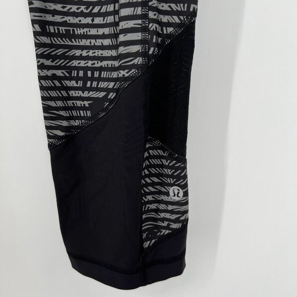 Lululemon Size 8 Pace Rival Crop Leggings Luxtreme Stripe Play Slate Black Grey - Picture 6 of 8